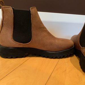 ROOTS CHELSEA BOOTS